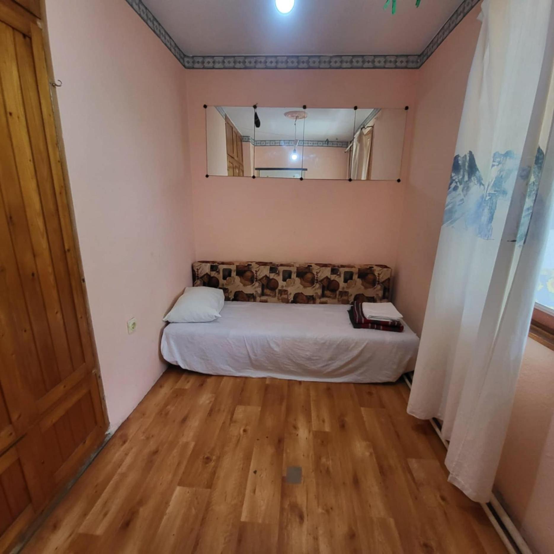 Hostel Varna Botanika Екстер'єр фото